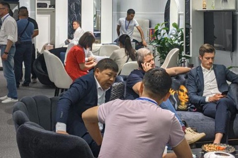 哈萨克斯坦家具及木工机械展览会展会现场图片