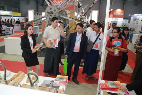 缅甸仰光木工机械及家具配件展览会展会现场图片