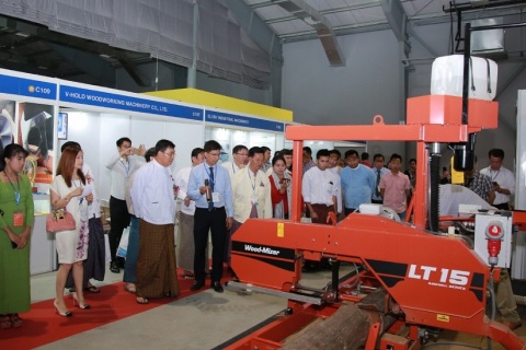 缅甸仰光木工机械及家具配件展览会展会现场图片