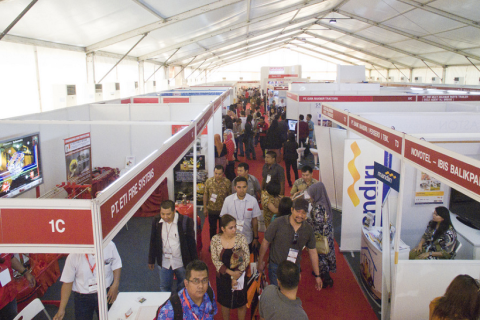 印尼巴厘巴板工业、石油及天然气、矿业展览会展会现场图片