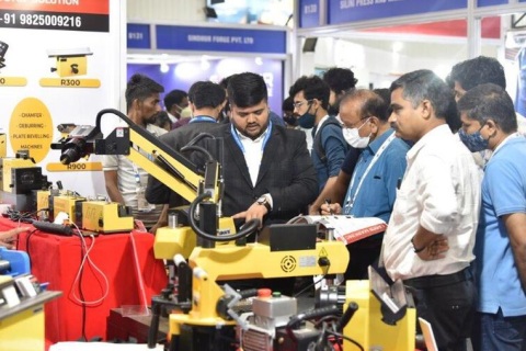 印度班加罗尔机床工具展览会展会现场图片
