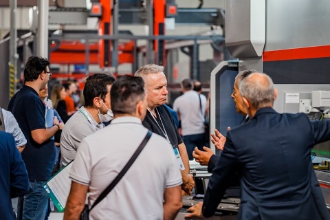 意大利米兰金属加工、钣金加工、金属成形展览会展会现场图片