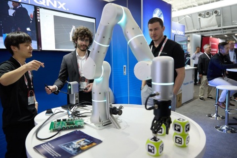 美国波士顿机器人及自动化展览会展会现场图片