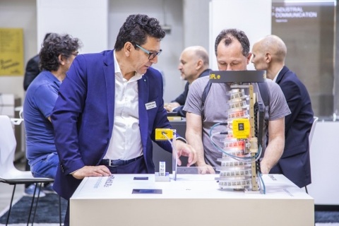 意大利帕尔马工业自动化展览会展会现场图片