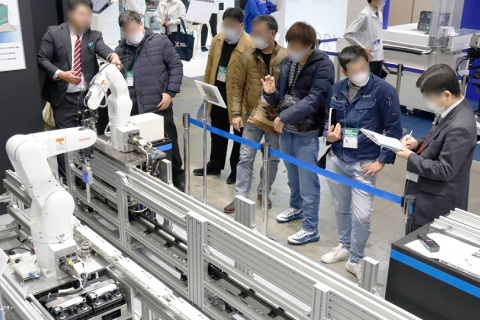 日本东京机器人展览会展会现场图片