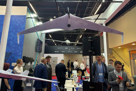 中东迪拜无人机展览会展会现场图片
