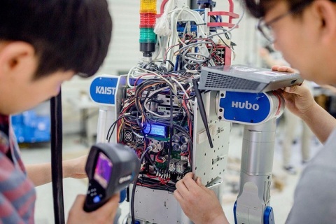 韩国首尔机器人、机器视觉、无人机展览会展会现场图片