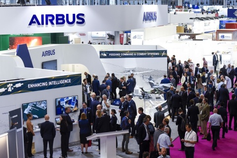 法国巴黎国防军警防务展览会展会现场图片