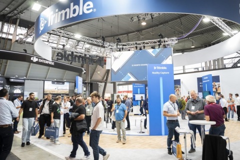 德国法兰克福测绘、无人机、智慧城市展览会展会现场图片