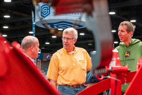 美国圣路易斯维尔全国农业机械展览会展会现场图片