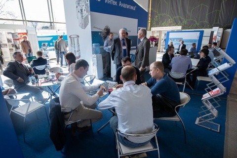 俄罗斯莫斯科真空设备展览会展会现场图片