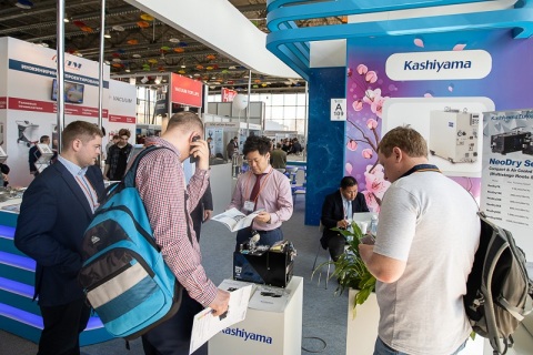 俄罗斯莫斯科真空设备展览会展会现场图片