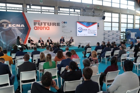 意大利里米尼陶瓷工业展览会展会现场图片