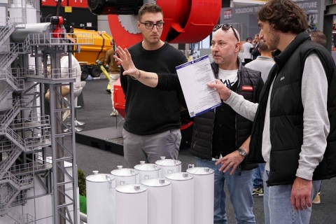 意大利巴里沥青及道路展览会展会现场图片