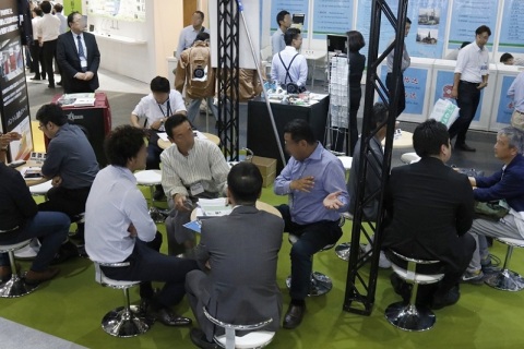 日本大阪高机能陶瓷展览会展会现场图片