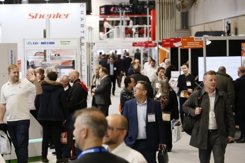 英国伯明翰动力传动展览会展会现场图片