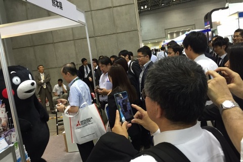 日本东京电子电路产业展览会展会现场图片