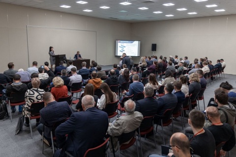 俄罗斯电子元器件展览会展会现场图片