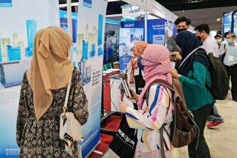 马来西亚吉隆坡电力能源展览会展会现场图片