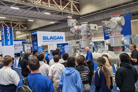 美国电力电网输配电展览会展会现场图片