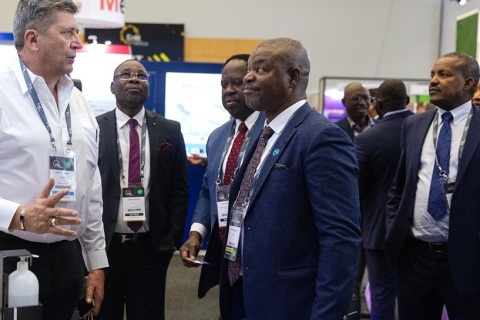 南非开普敦输配电及公共事业展览会展会现场图片