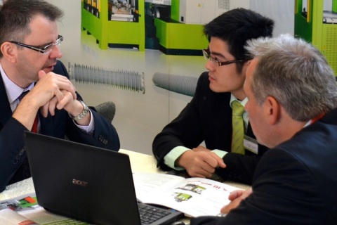 巴拿马世界电力大会展会现场图片