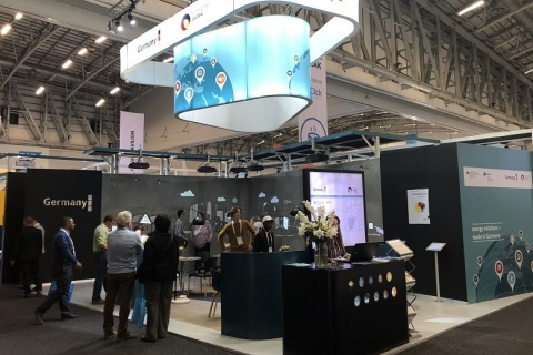 南非开普敦输配电及公共事业展览会展会现场图片