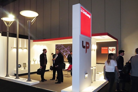 英国电力电工展览会展会现场图片