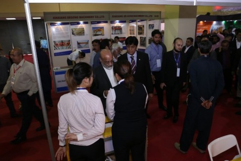 巴基斯坦石油天然气及电力设备展展会现场图片