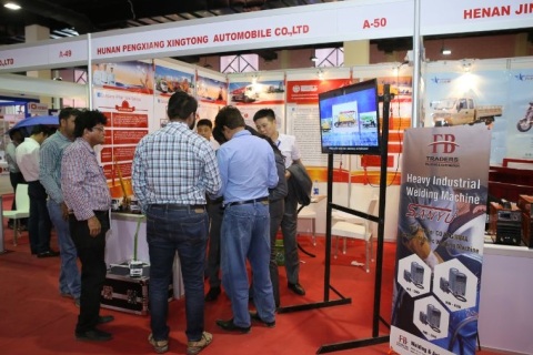 巴基斯坦石油天然气及电力设备展展会现场图片