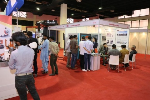 巴基斯坦石油天然气及电力设备展展会现场图片