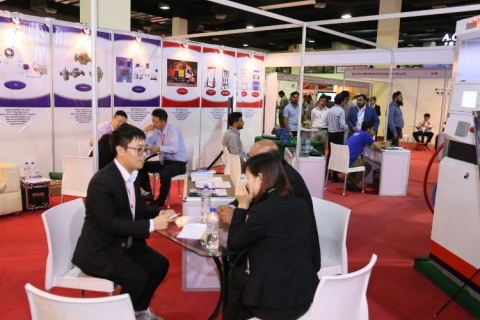 巴基斯坦石油天然气及电力设备展展会现场图片