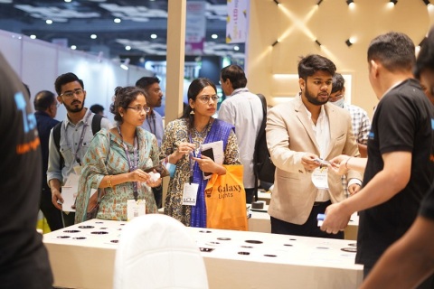 印度新德里LED照明展览会展会现场图片