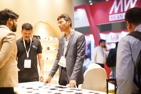 印度新德里LED照明展览会展会现场图片