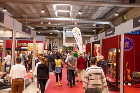 意大利手工提琴及钢琴展览会展会现场图片