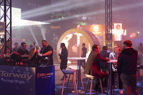 俄罗斯莫斯科灯光舞台展览会展会现场图片