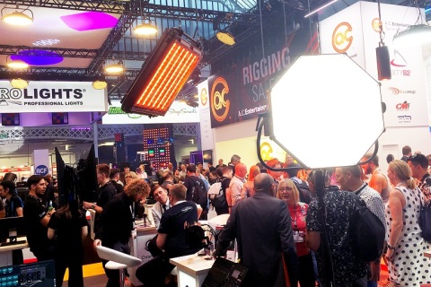 英国伦敦舞台灯光及音响展览会展会现场图片