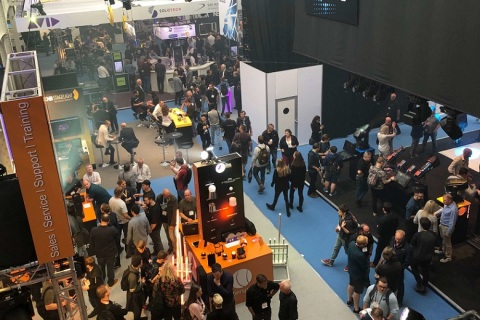 英国伦敦舞台灯光及音响展览会展会现场图片