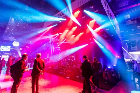 美国拉斯维加斯舞台灯光及音响展览会展会现场图片