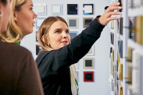 哈萨克斯坦中亚照明及电气工程展展会现场图片