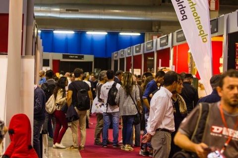 意大利手工提琴及钢琴展览会展会现场图片