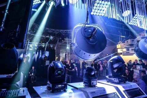 德国法兰克福舞台灯光及音响技术展览会展会现场图片