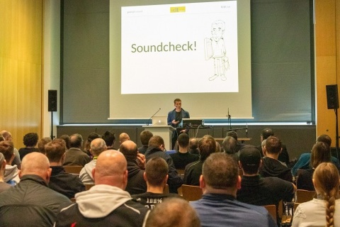 德国法兰克福舞台灯光及音响技术展览会展会现场图片