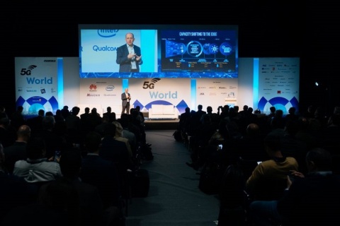 法国欧洲宽带5G通信云服务世界论坛暨展览会展会现场图片