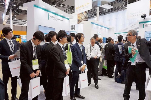 日本东京光通信技术展览会FOE展会现场图片