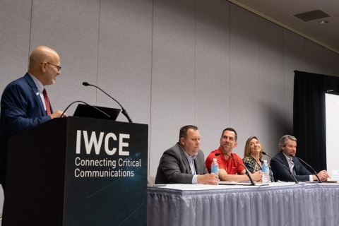 美国无线通讯展览会展会现场图片