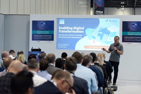 英国伦敦IT展览会展会现场图片