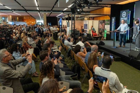 瑞士日内瓦全球人工智能向善大会展会现场图片