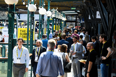英国伦敦人工智能峰会暨展览会展会现场图片
