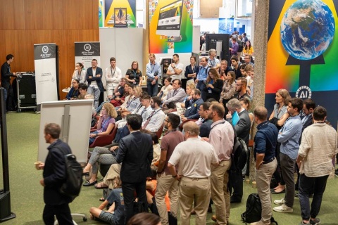 瑞士日内瓦全球人工智能向善大会展会现场图片